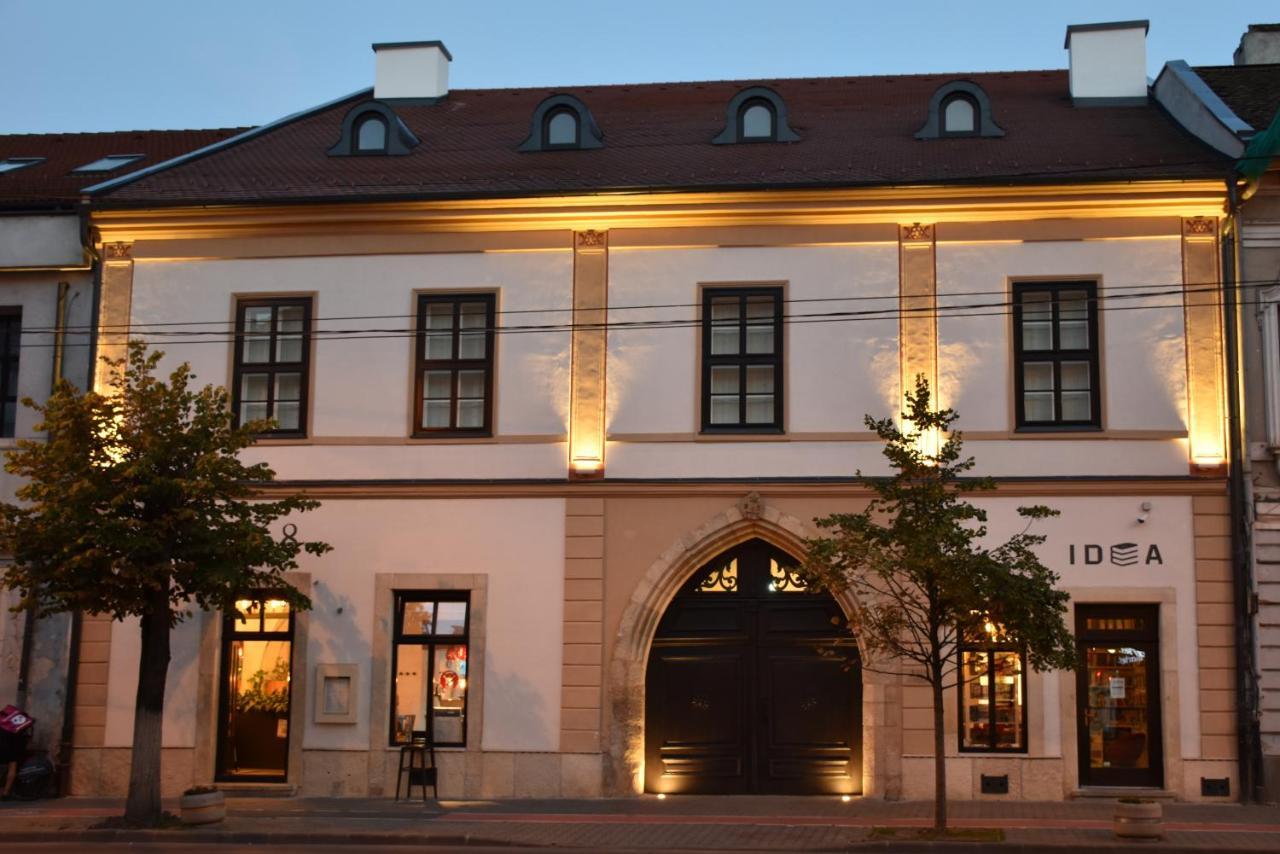 Guest House 1568 Cluj-Napoca Ngoại thất bức ảnh