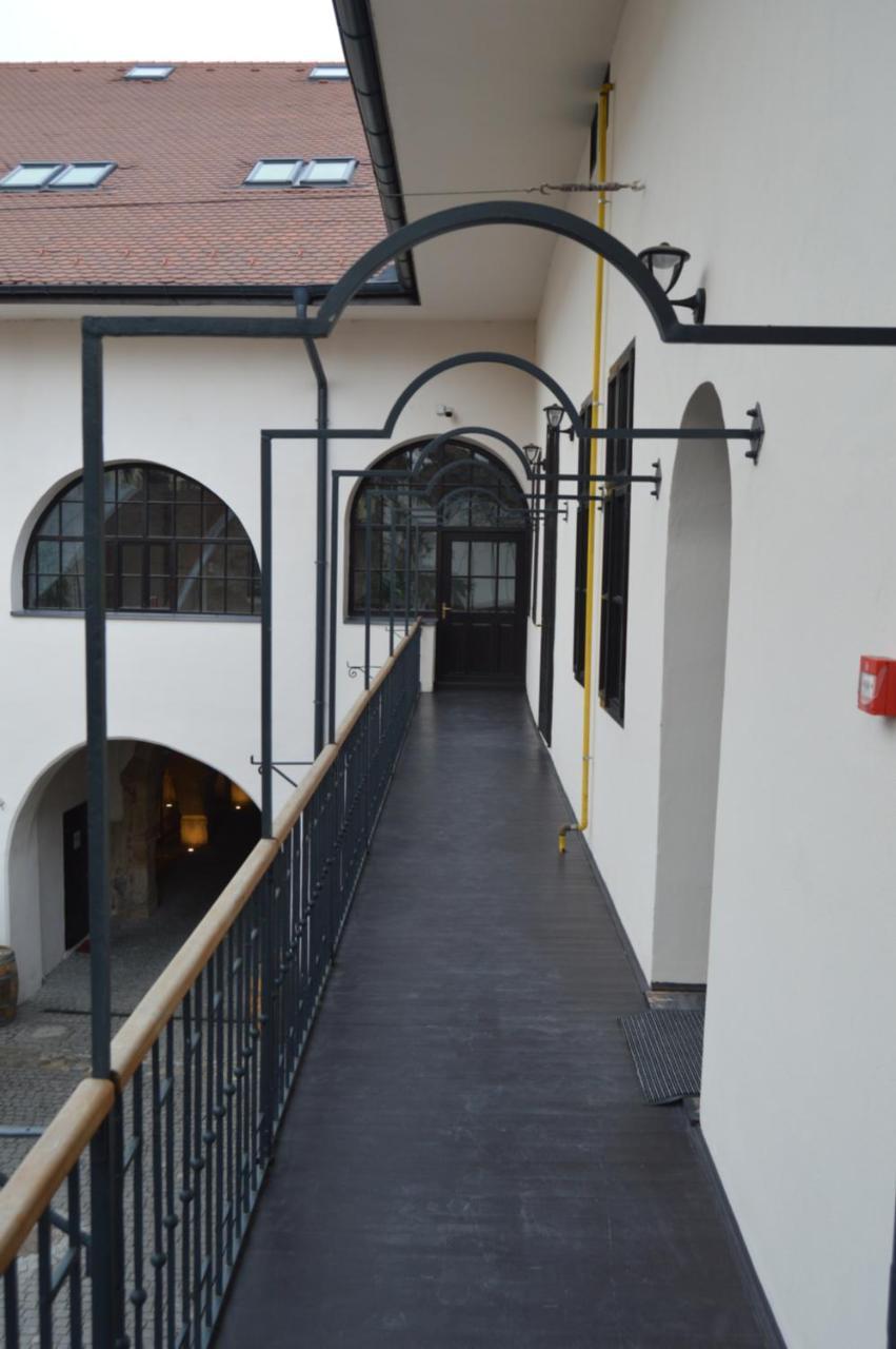 Guest House 1568 Cluj-Napoca Ngoại thất bức ảnh